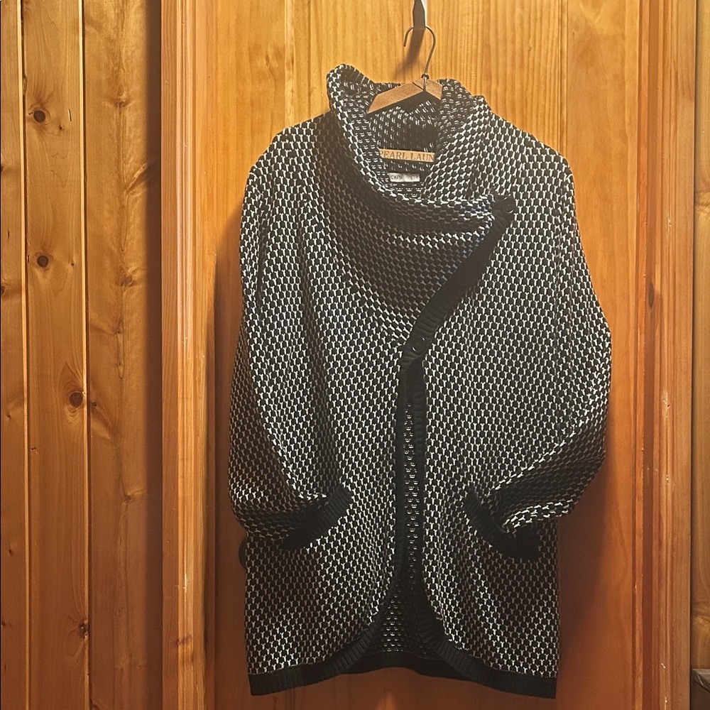 RICKI’s - Black and White Knit Cardigan - Size Large